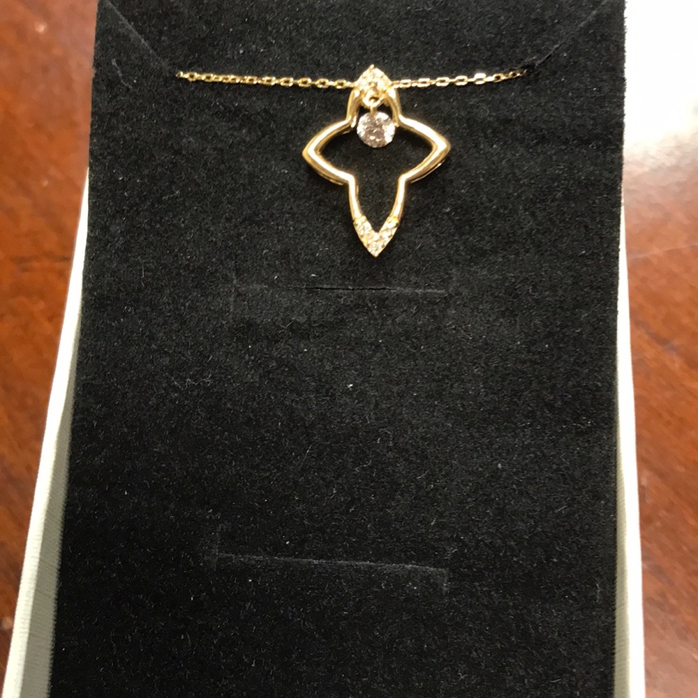 18k Gold Dancing Diamond Necklace